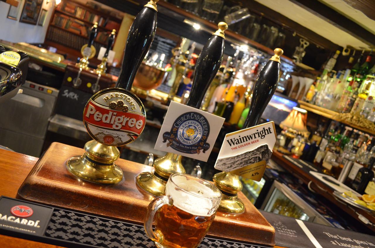 The Royal Arms Hotel Sutton Cheney Екстериор снимка