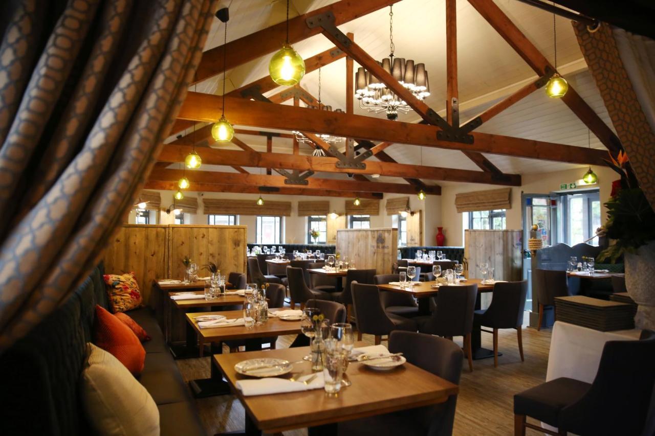 The Royal Arms Hotel Sutton Cheney Екстериор снимка